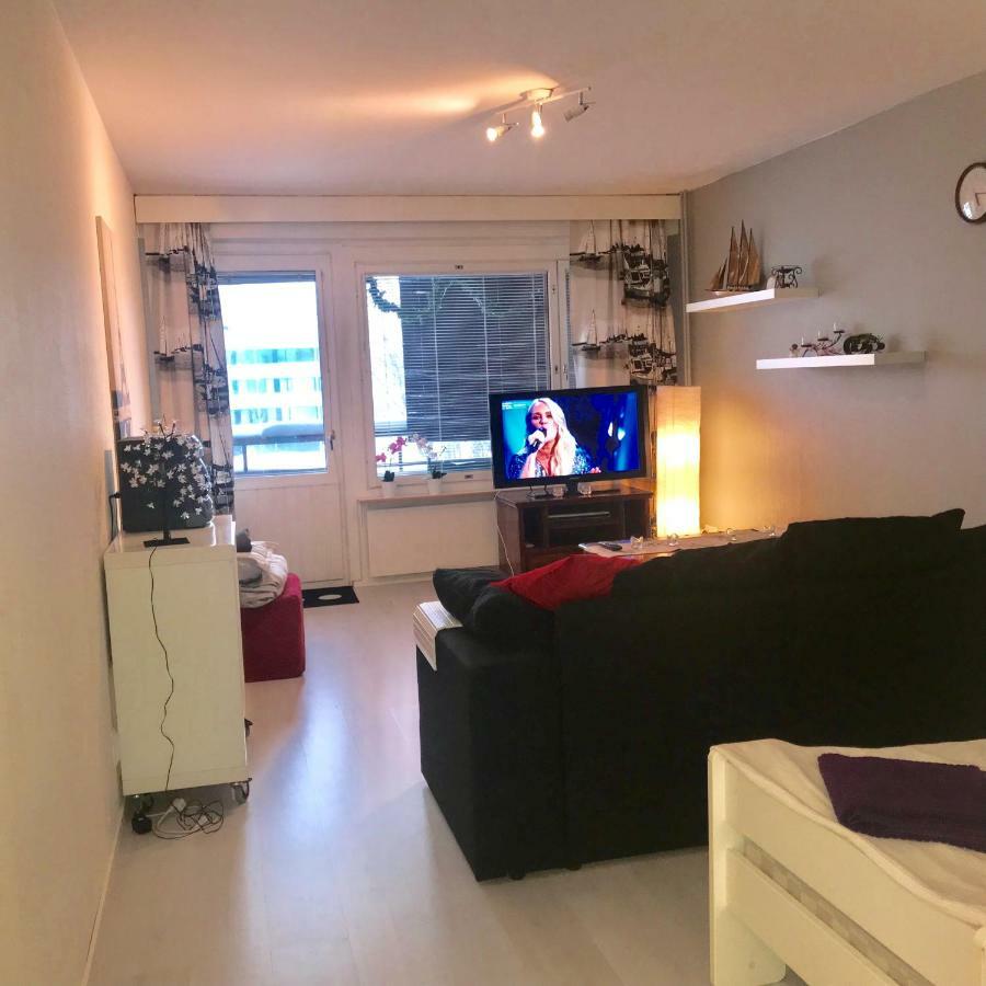 Kemi City L Near Snowcastle, 2 Rooms, Kitchen, Glazed Balcony, Free Parking On Street Zewnętrze zdjęcie